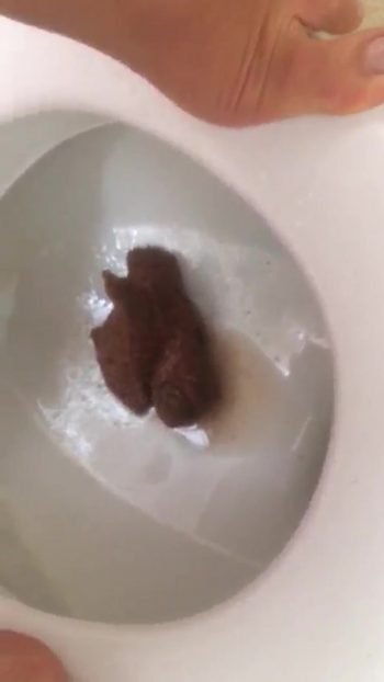 VeganLinda - Big Shit As Usual (Toilet-Flat) - Scatmob.Com 00002