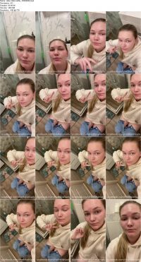 video-toilet-selfie_10093636.ScrinList