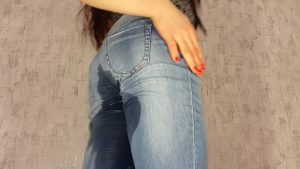 Anna_Coprofield - Shit In My Mom’s Jeans 00000