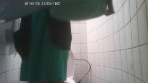 Hidden camera in the student toilet 04 00004