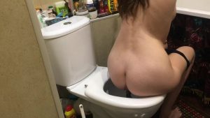 Alice Top Aka Markovna – What About The Hard Poops Tonight 00003