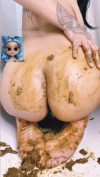 Inked Bambi - Smearing Over My Ass & Feet 00000