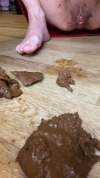 PooGirl – poop in red panties and put them in the a7567567567ss,I smear shit on my face 00003