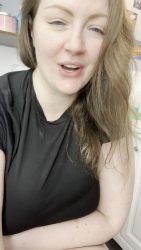 Sneaking in on 77765675667547Mommy Pooping 00002