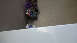 Close-Up Shit76765765467 Over Tub 00002