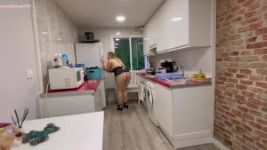 Maid clean5464565465ing with farts 00001
