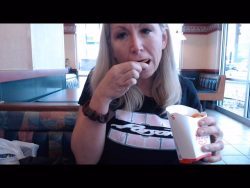 VanessaLee – Peeing in 5654654645654my pants accident at Arby’s 00001