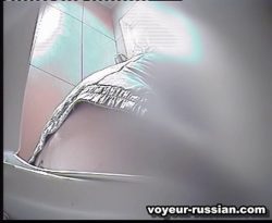 Voyeur-russian_WC_121027 00001