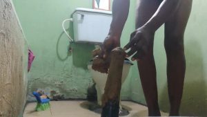 PrettyEbonies – Monster poop again 00002