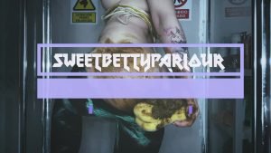DirtyBetty - Do you poop in the shower 00000 DirtyBetty - Do you poop in the shower 00000
